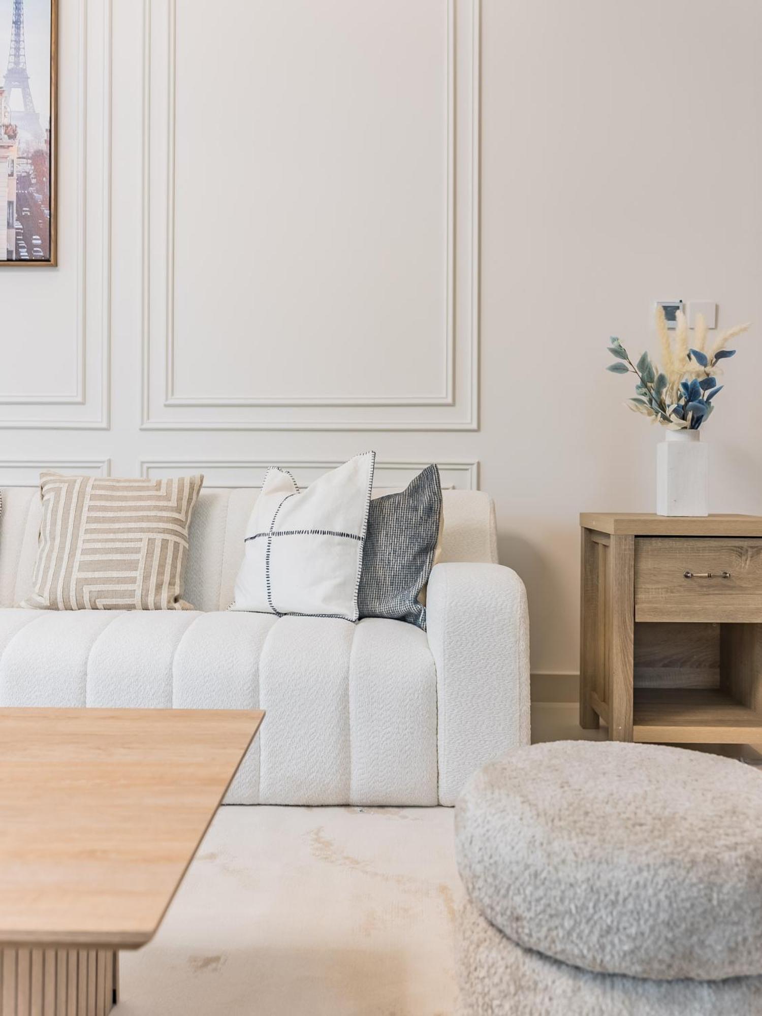 The 'paris' - Stylish 2bd With Burj View Apartment *