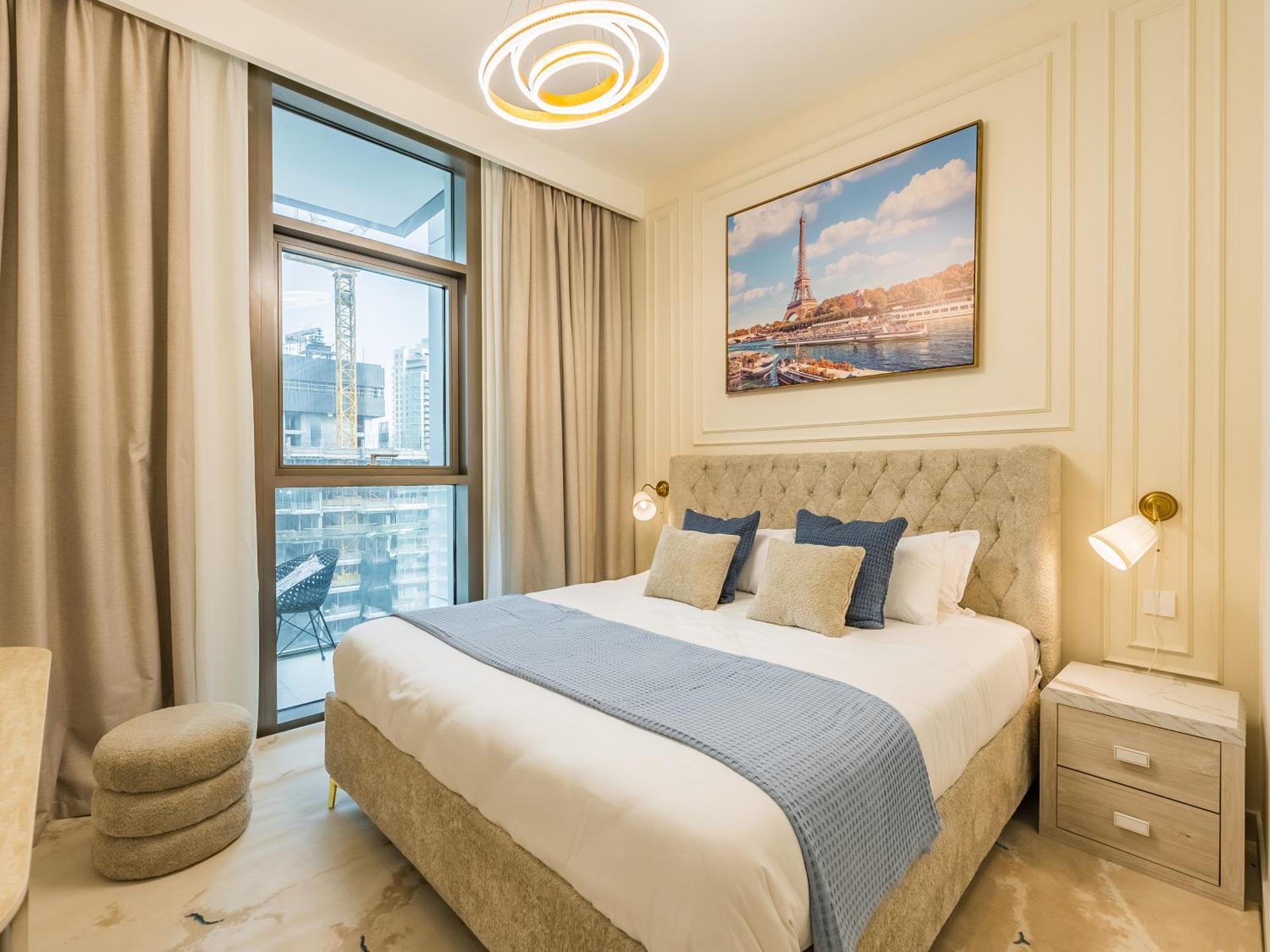 The 'paris' - Stylish 2bd With Burj View
