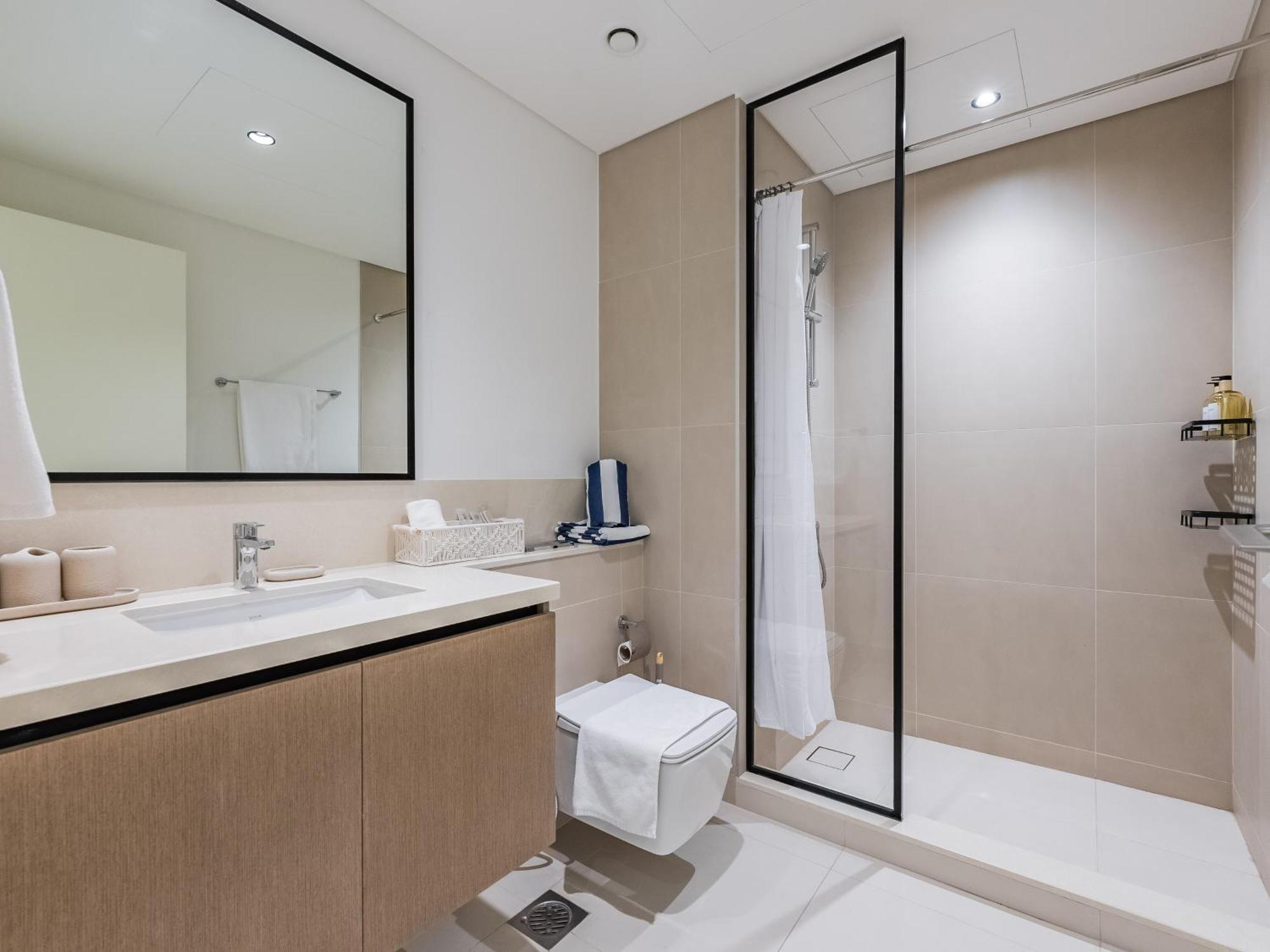 Apartment The 'paris' - Stylish 2bd With Burj View *