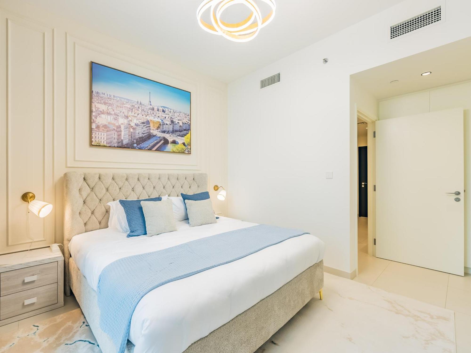 The 'paris' - Stylish 2bd With Burj View *