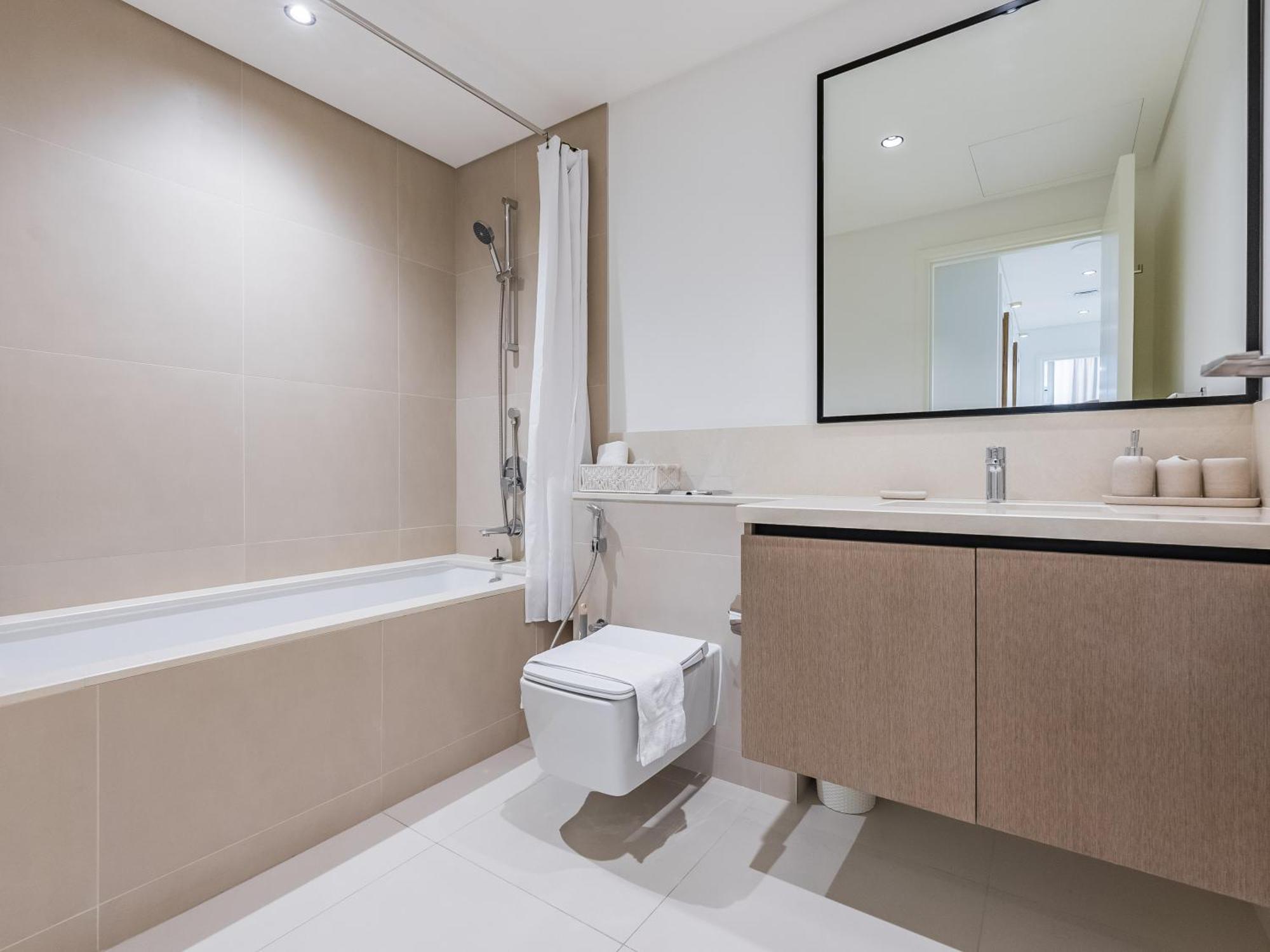 The 'paris' - Stylish 2bd With Burj View *