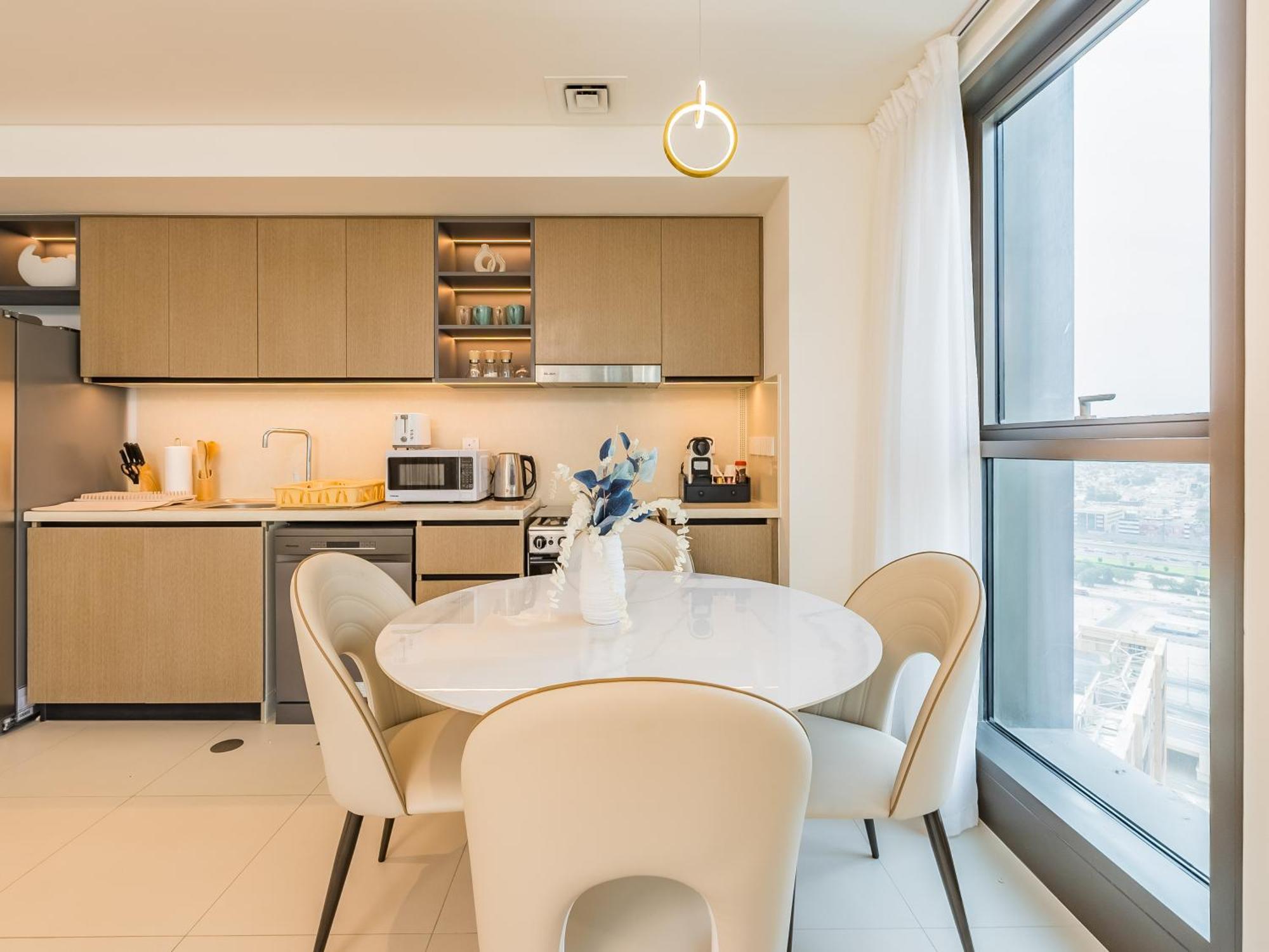 Apartment The 'paris' - Stylish 2bd With Burj View